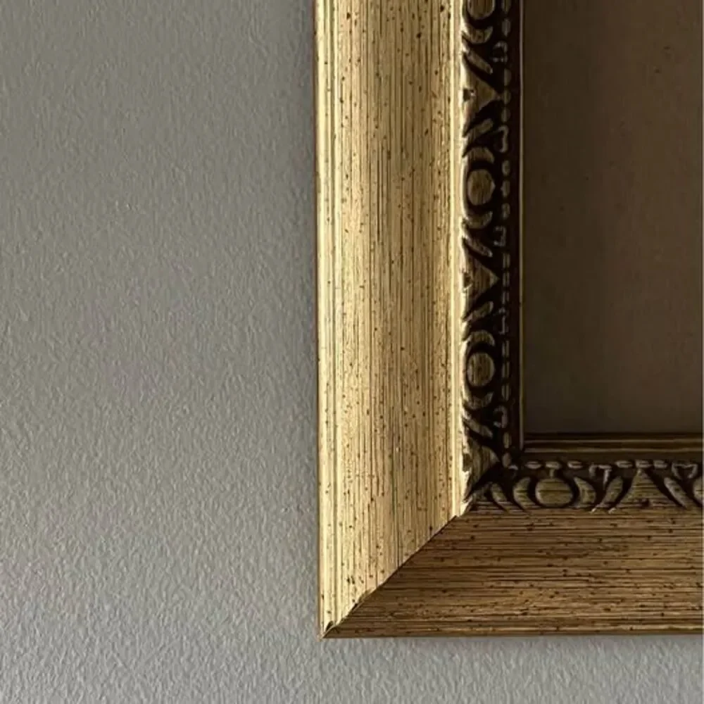 5 x 7 Gold-colored Frame